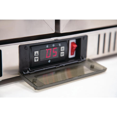 Polar Serie G Edelstahl Barkühlschrank mit 3 Klapptüren 330L